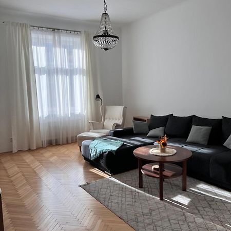 Stylish Flat In City Centre Bratislava Eksteriør bilde