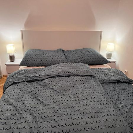Stylish Flat In City Centre Bratislava Eksteriør bilde
