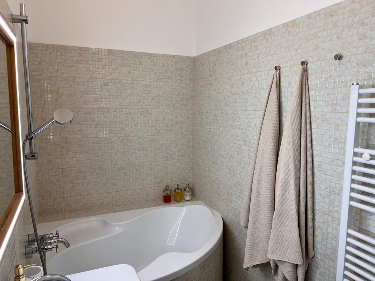 Stylish Flat In City Centre Bratislava Eksteriør bilde